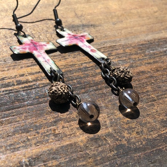 Cross Quartz Earrings - Picture 4 of 7